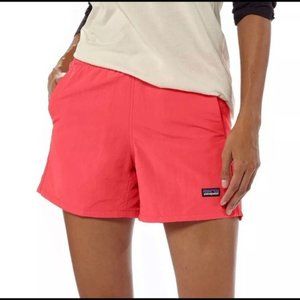 Patagonia 5” baggies in shock pink women’s S